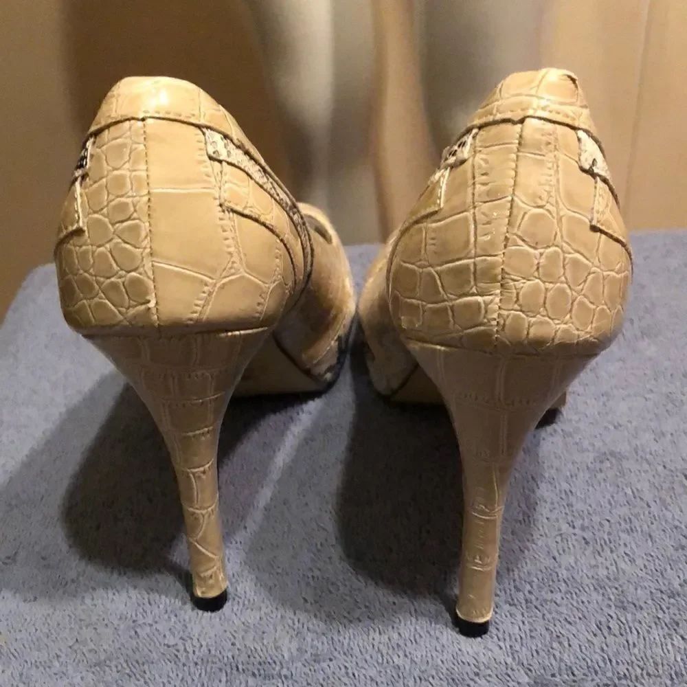 Cato Heels  - Picture 3 of 4